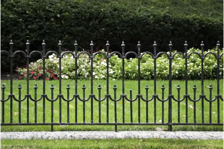 How Metal Fencing Enhances Curb Appeal and Property Value in Queen Creek, AZ